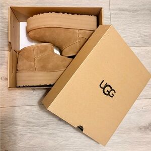 OFFER PRICES Ugg Tan Platform Suede Boots Women Size 8, Chestnut Brown BRAND NEW